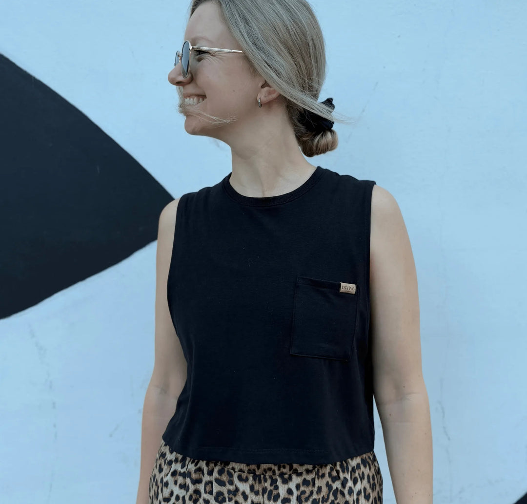 Crop top marron ajouré à la poitrine